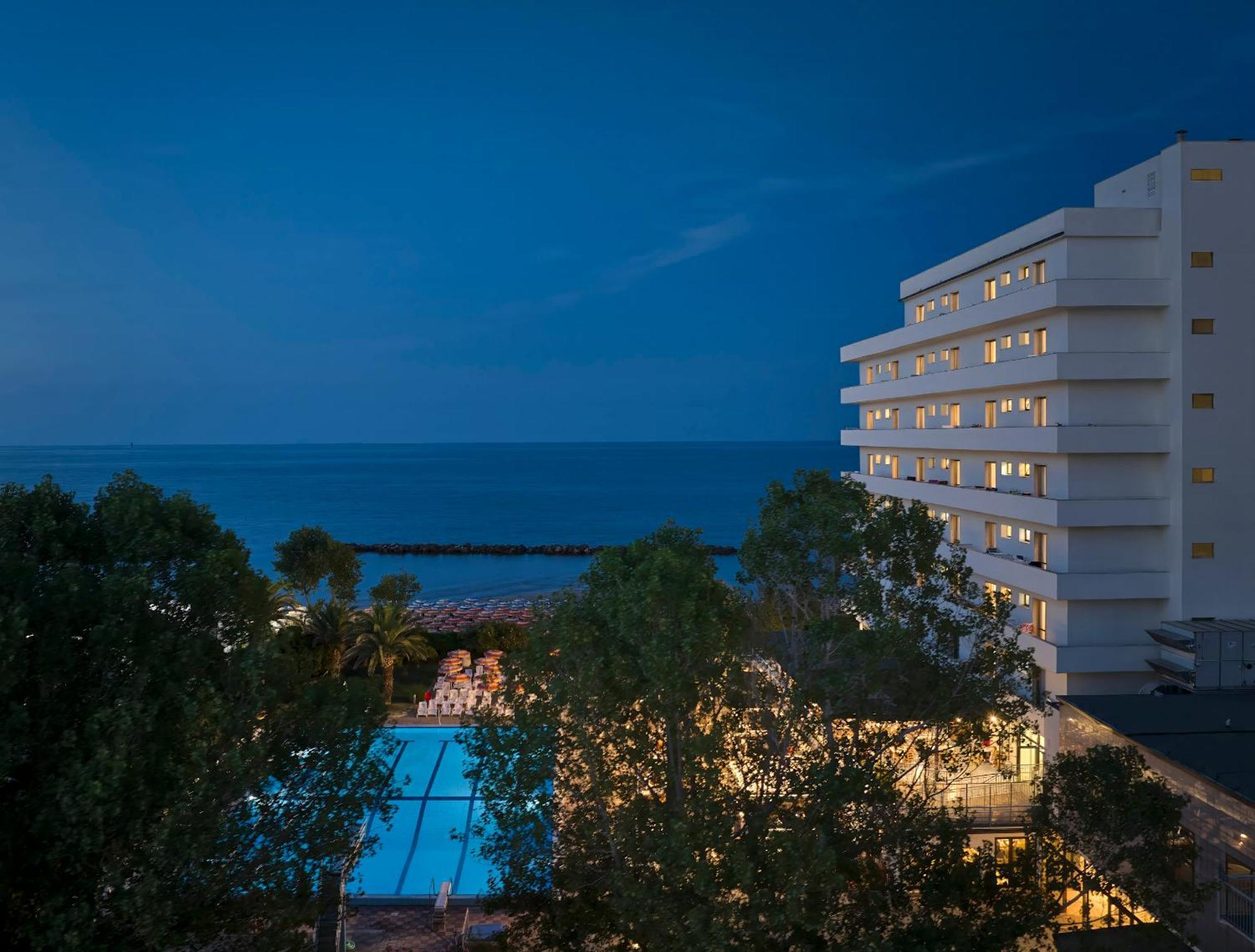 Serena Majestic Hotel Montesilvano Marina 외부 사진